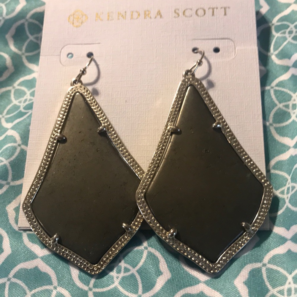 ❌Sold❌ Pyrite Alexandras